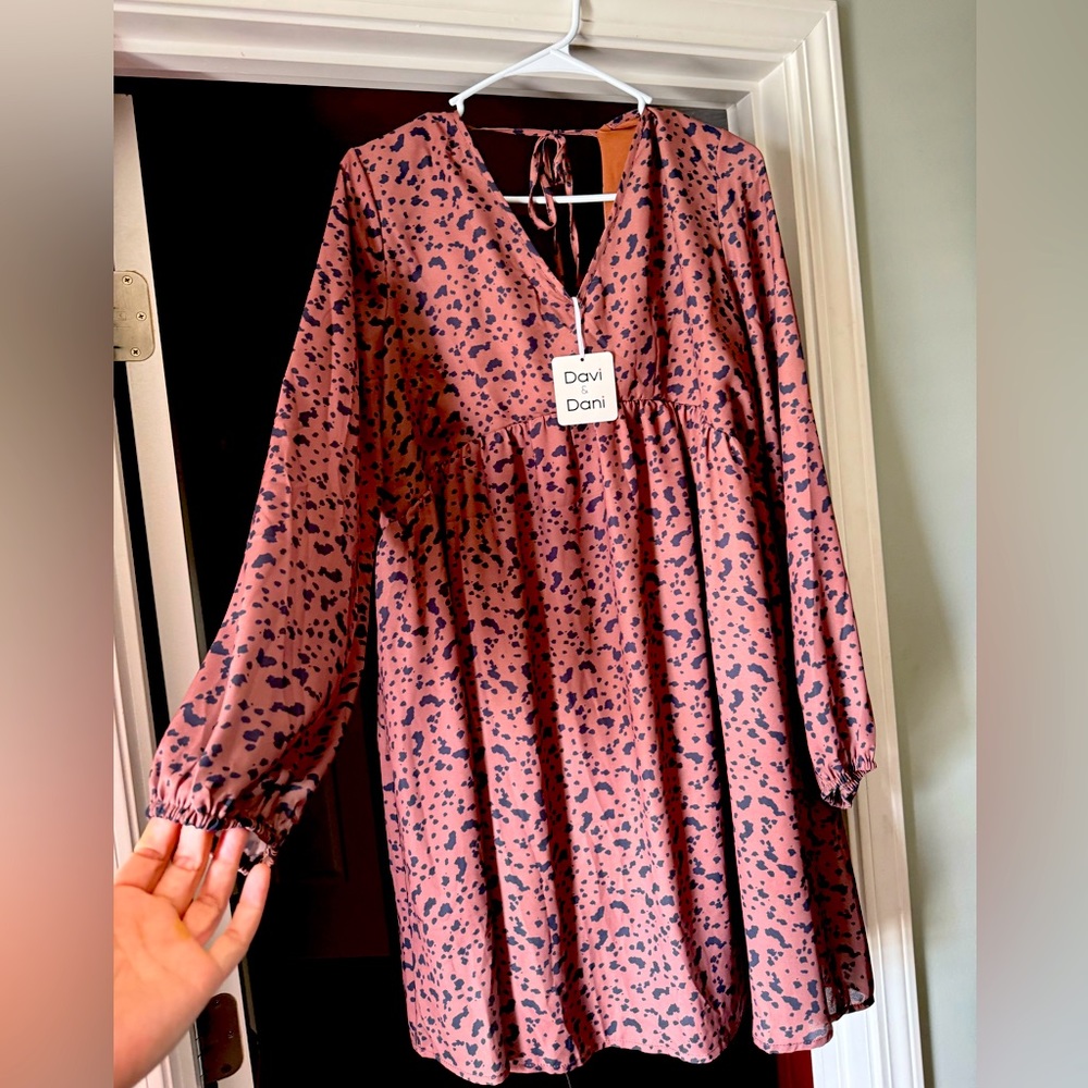 BABYDOLL DRESS. SUPER CUTE. ANIMAL PRINT. STRETCHY.